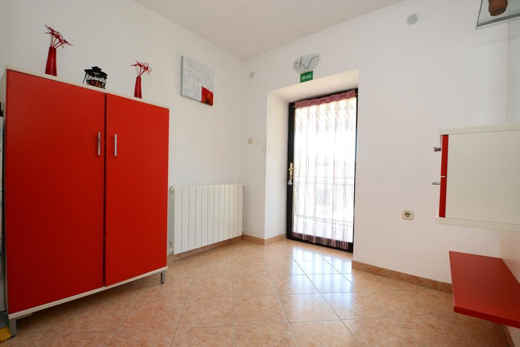 Apartment Lili โปเรช ภายนอก รูปภาพ