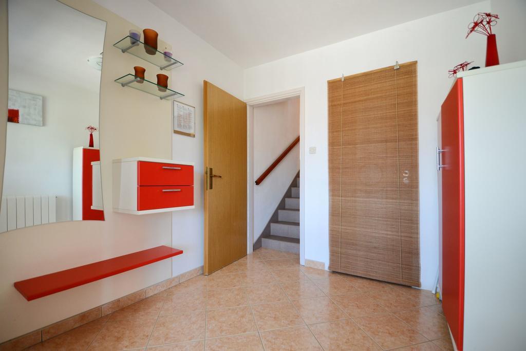 Apartment Lili โปเรช ภายนอก รูปภาพ